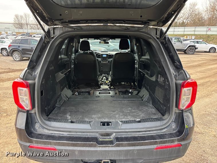 image for item YA2632 2021 Ford Explorer Police Interceptor Hybrid SUV