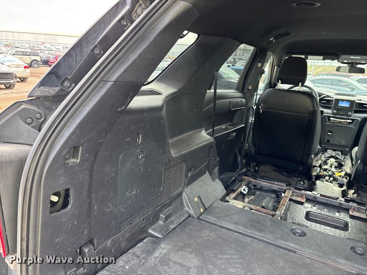 image for item YA2632 2021 Ford Explorer Police Interceptor Hybrid SUV