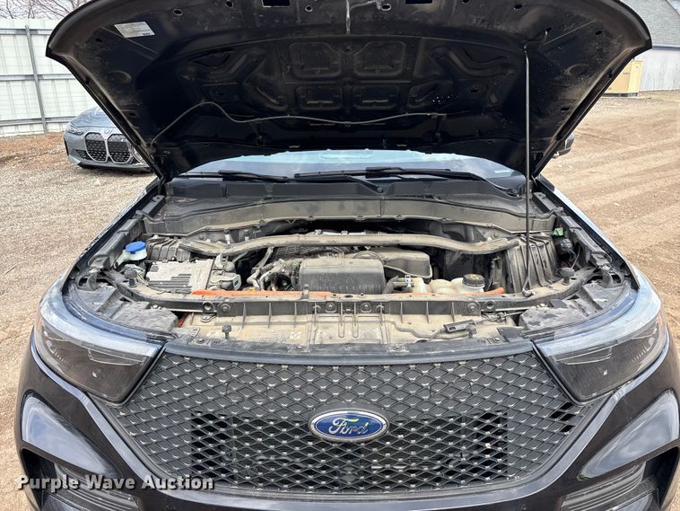 image for item YA2632 2021 Ford Explorer Police Interceptor Hybrid SUV