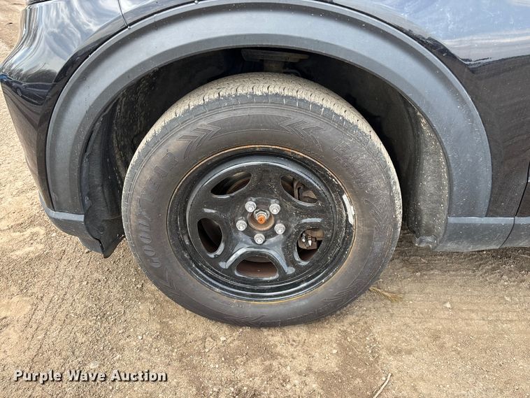 image for item YA2632 2021 Ford Explorer Police Interceptor Hybrid SUV