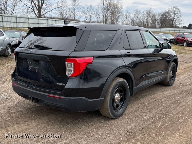 image for item YA2633 2021 Ford Explorer Police Interceptor Hybrid SUV