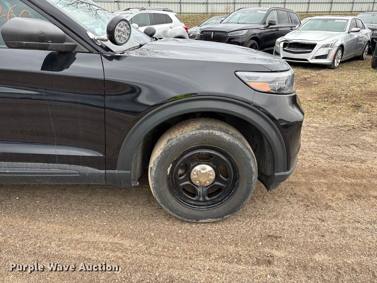 image for item YA2633 2021 Ford Explorer Police Interceptor Hybrid SUV