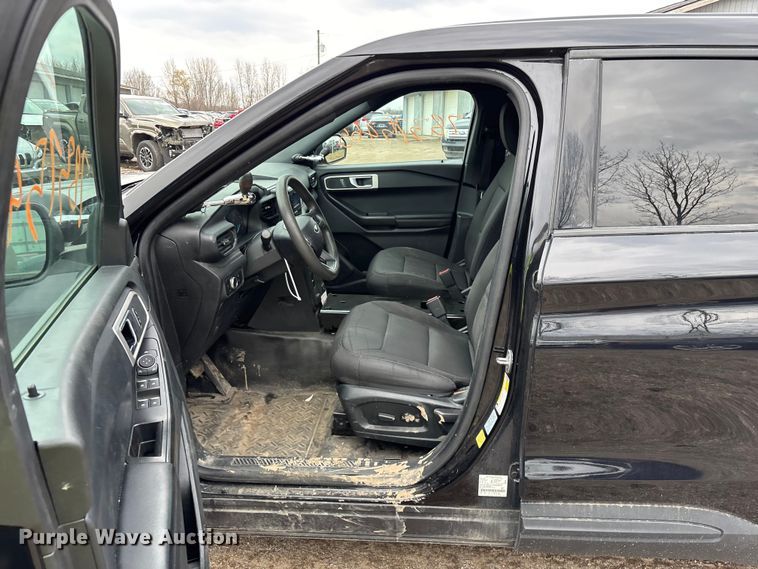 image for item YA2633 2021 Ford Explorer Police Interceptor Hybrid SUV