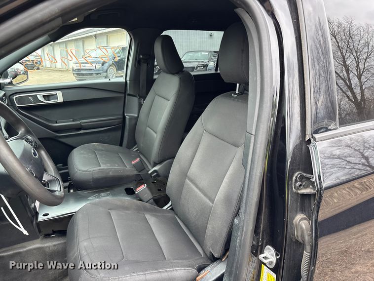 image for item YA2633 2021 Ford Explorer Police Interceptor Hybrid SUV