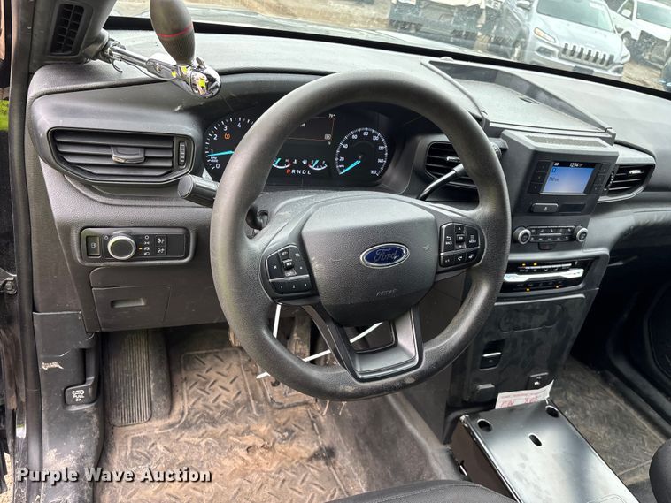 image for item YA2633 2021 Ford Explorer Police Interceptor Hybrid SUV