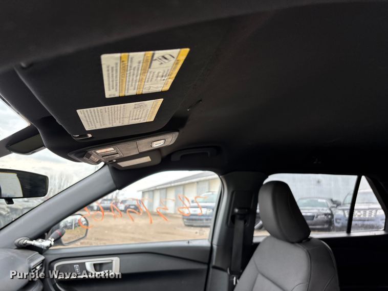 image for item YA2633 2021 Ford Explorer Police Interceptor Hybrid SUV