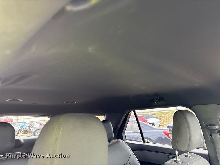 image for item YA2633 2021 Ford Explorer Police Interceptor Hybrid SUV