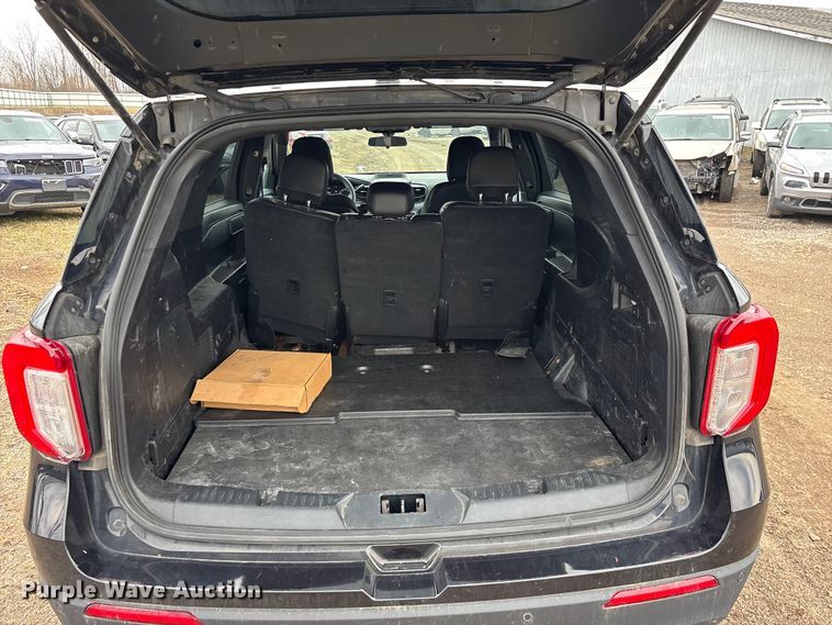 image for item YA2633 2021 Ford Explorer Police Interceptor Hybrid SUV