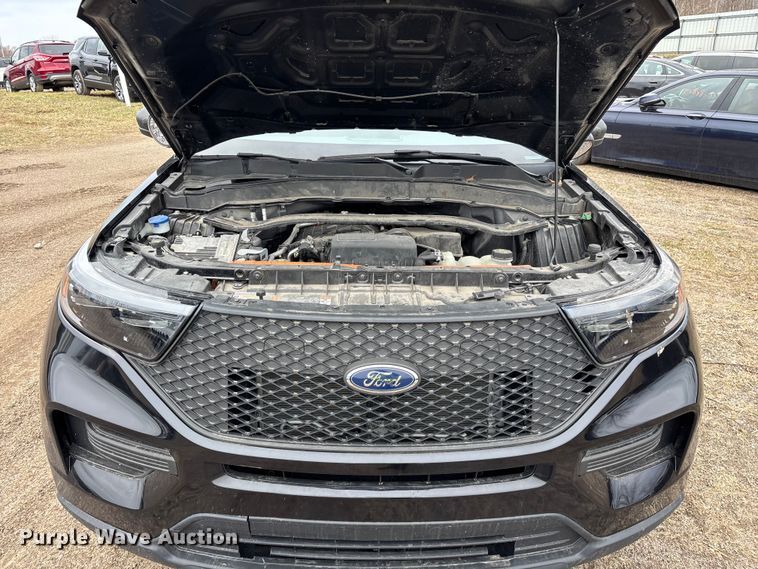 image for item YA2633 2021 Ford Explorer Police Interceptor Hybrid SUV