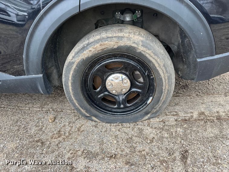 image for item YA2633 2021 Ford Explorer Police Interceptor Hybrid SUV