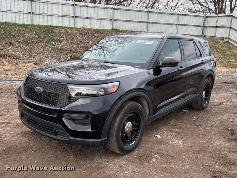 image for item YA2634 2021 Ford Explorer Police Interceptor Hybrid SUV