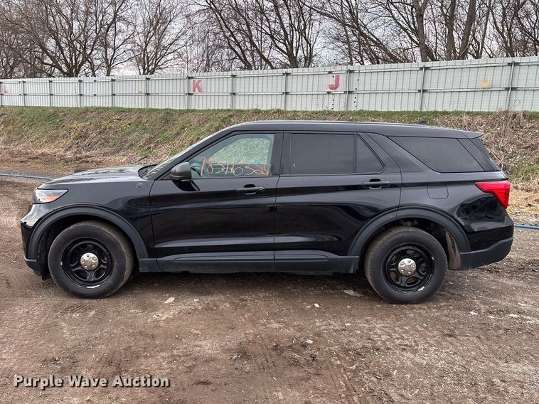 image for item YA2634 2021 Ford Explorer Police Interceptor Hybrid SUV