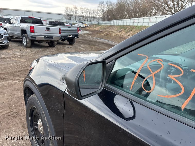 image for item YA2634 2021 Ford Explorer Police Interceptor Hybrid SUV