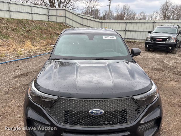 image for item YA2634 2021 Ford Explorer Police Interceptor Hybrid SUV