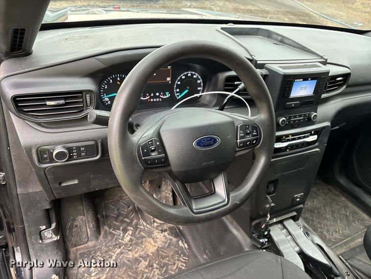 image for item YA2634 2021 Ford Explorer Police Interceptor Hybrid SUV