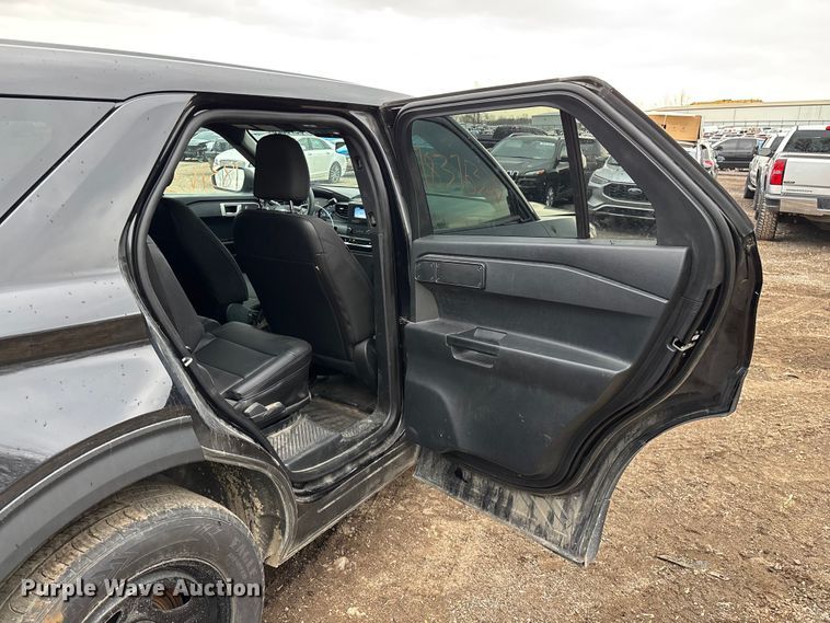 image for item YA2634 2021 Ford Explorer Police Interceptor Hybrid SUV