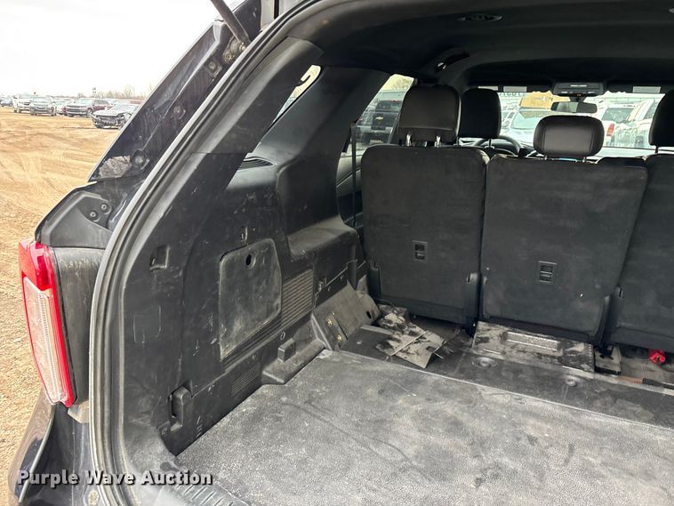 image for item YA2634 2021 Ford Explorer Police Interceptor Hybrid SUV