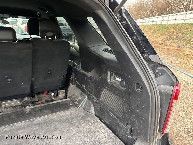 image for item YA2634 2021 Ford Explorer Police Interceptor Hybrid SUV