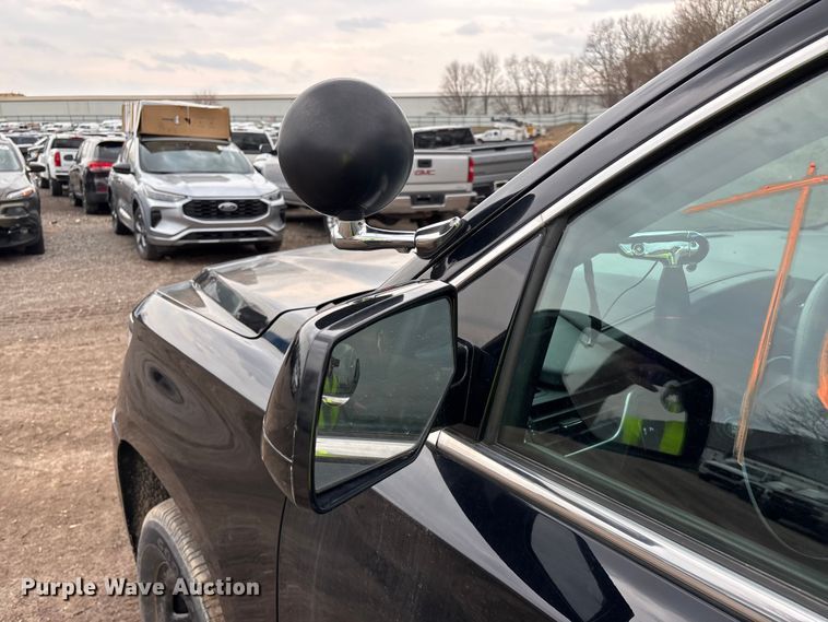 image for item YA2635 2017 Chevrolet Tahoe Police SUV