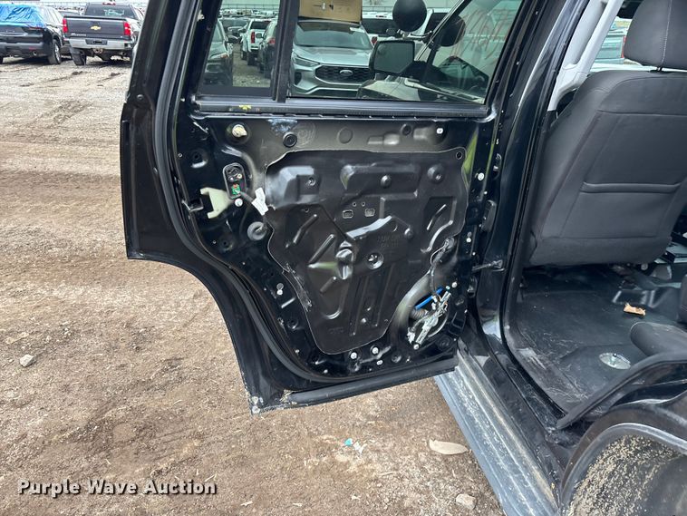 image for item YA2635 2017 Chevrolet Tahoe Police SUV