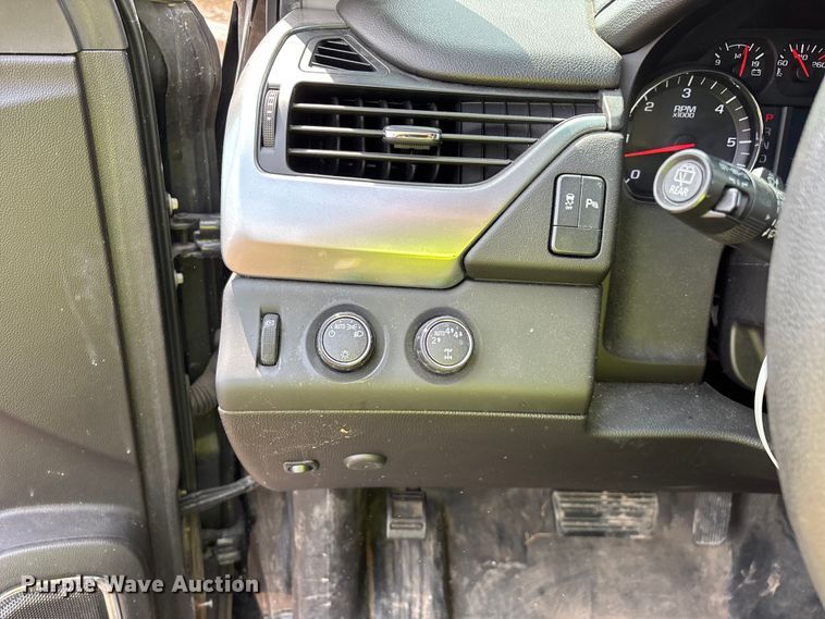 image for item YA2636 2017 Chevrolet Tahoe Police SUV