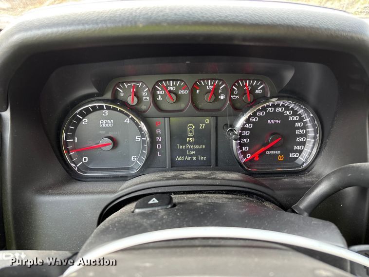 image for item YA2636 2017 Chevrolet Tahoe Police SUV