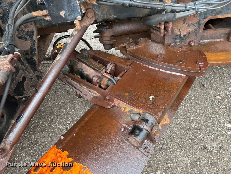 image for item YA2960 2013 International WorkStar 7400 spreader truck