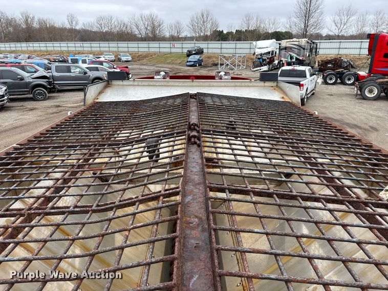 image for item YA2960 2013 International WorkStar 7400 spreader truck