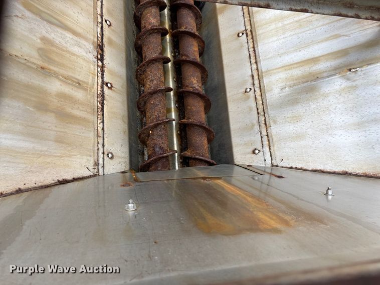 image for item YA2960 2013 International WorkStar 7400 spreader truck