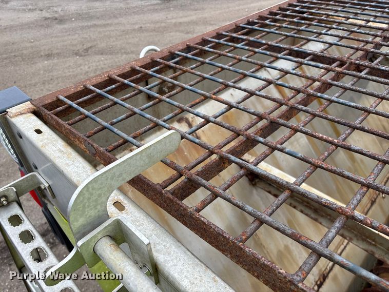 image for item YA2960 2013 International WorkStar 7400 spreader truck