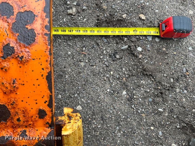 image for item YA2960 2013 International WorkStar 7400 spreader truck