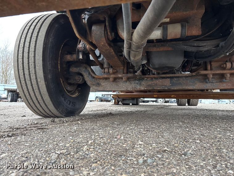 image for item YA2960 2013 International WorkStar 7400 spreader truck