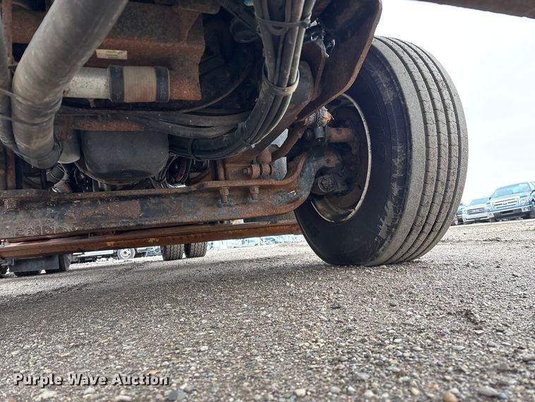 image for item YA2960 2013 International WorkStar 7400 spreader truck