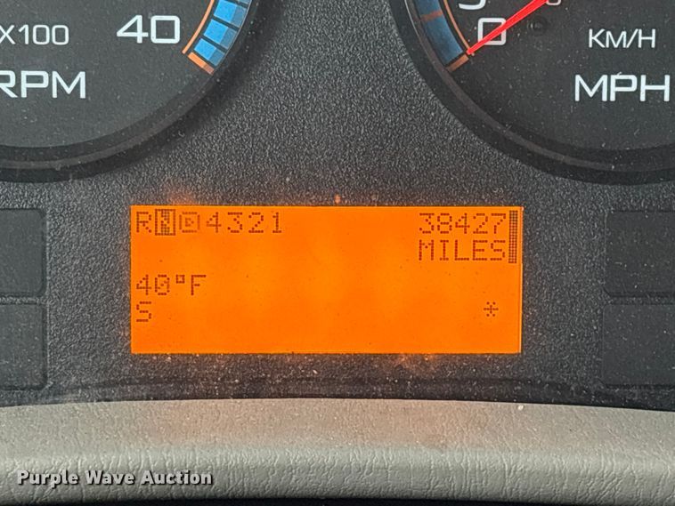 image for item YA2960 2013 International WorkStar 7400 spreader truck