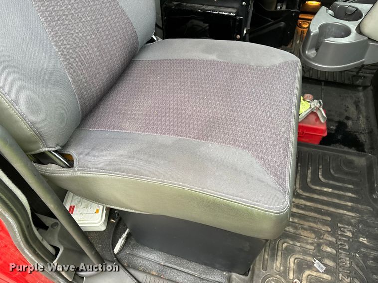 image for item YA2960 2013 International WorkStar 7400 spreader truck