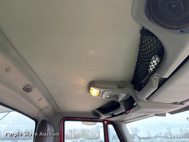 image for item YA2960 2013 International WorkStar 7400 spreader truck