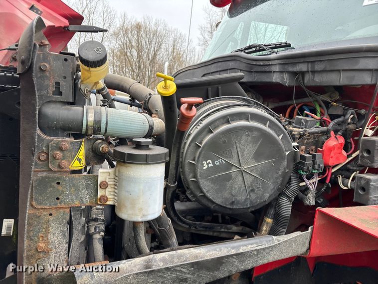 image for item YA2960 2013 International WorkStar 7400 spreader truck