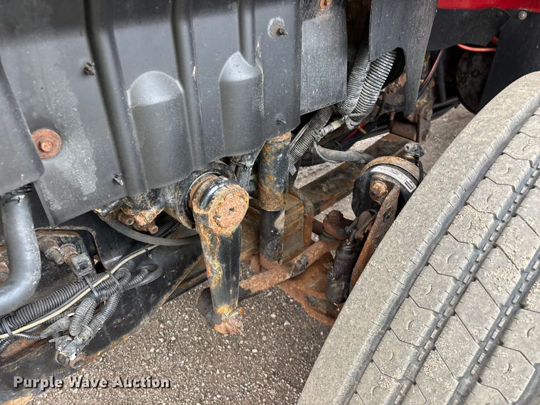 image for item YA2960 2013 International WorkStar 7400 spreader truck