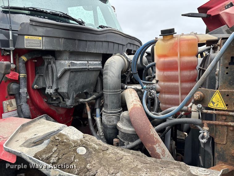 image for item YA2960 2013 International WorkStar 7400 spreader truck