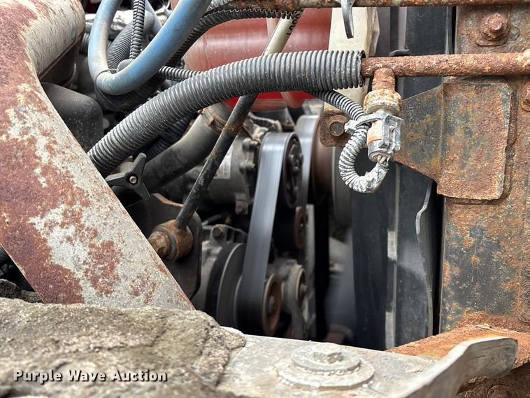 image for item YA2960 2013 International WorkStar 7400 spreader truck