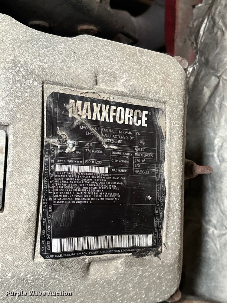 image for item YA2960 2013 International WorkStar 7400 spreader truck