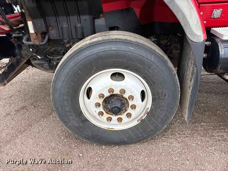 image for item YA2960 2013 International WorkStar 7400 spreader truck