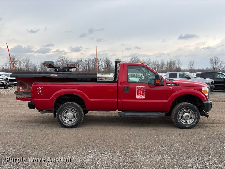 image for item YA2961 2013 Ford F350 Super Duty pickup truck