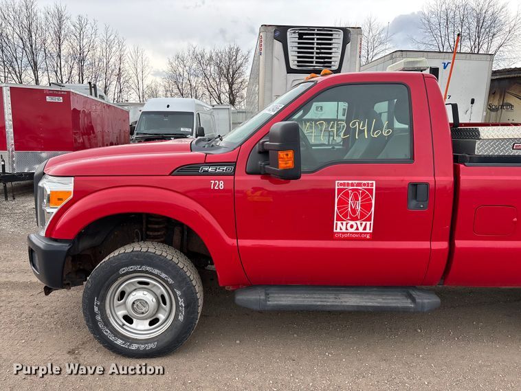 image for item YA2961 2013 Ford F350 Super Duty pickup truck