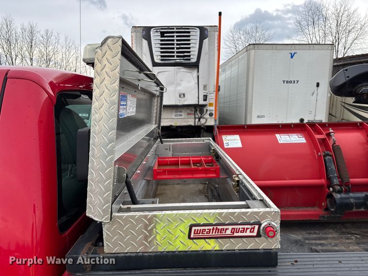 image for item YA2961 2013 Ford F350 Super Duty pickup truck