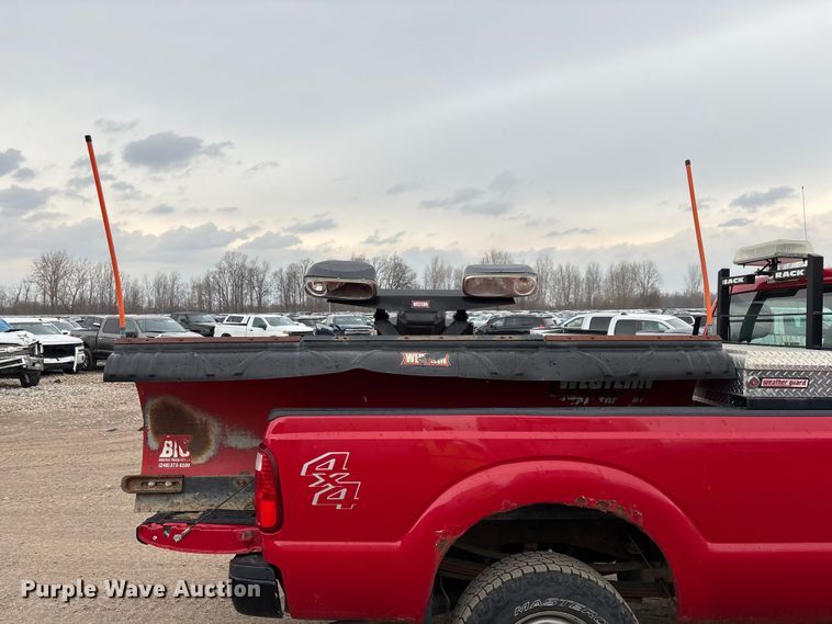 image for item YA2961 2013 Ford F350 Super Duty pickup truck