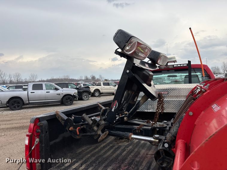 image for item YA2961 2013 Ford F350 Super Duty pickup truck