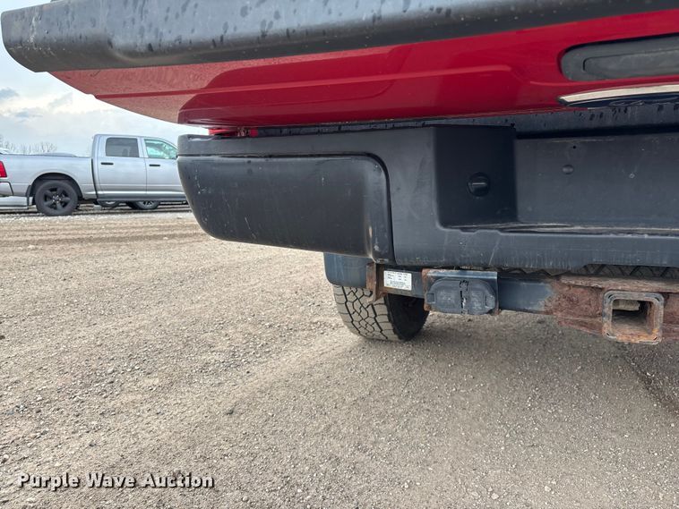 image for item YA2961 2013 Ford F350 Super Duty pickup truck