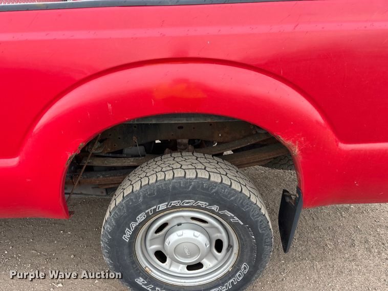 image for item YA2961 2013 Ford F350 Super Duty pickup truck