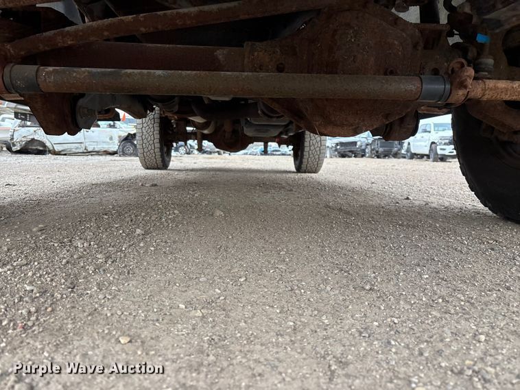 image for item YA2961 2013 Ford F350 Super Duty pickup truck